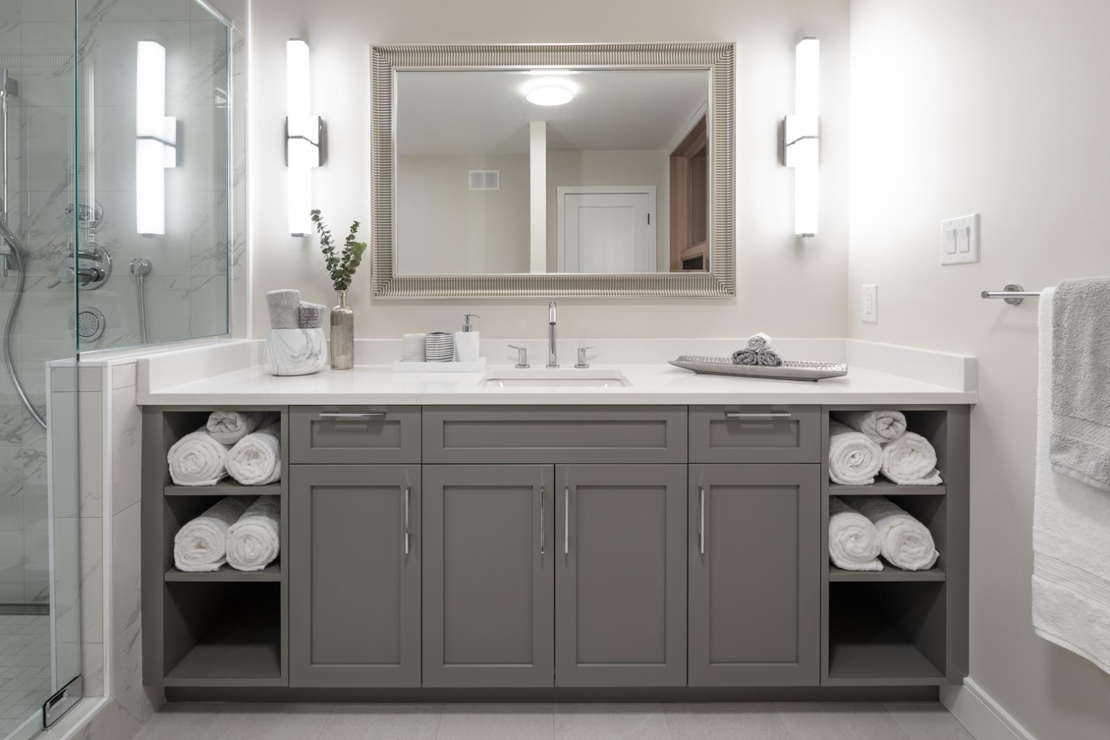 Falcon Lake Interior Design