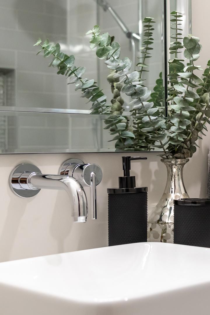 Falcon Lake Interior Design